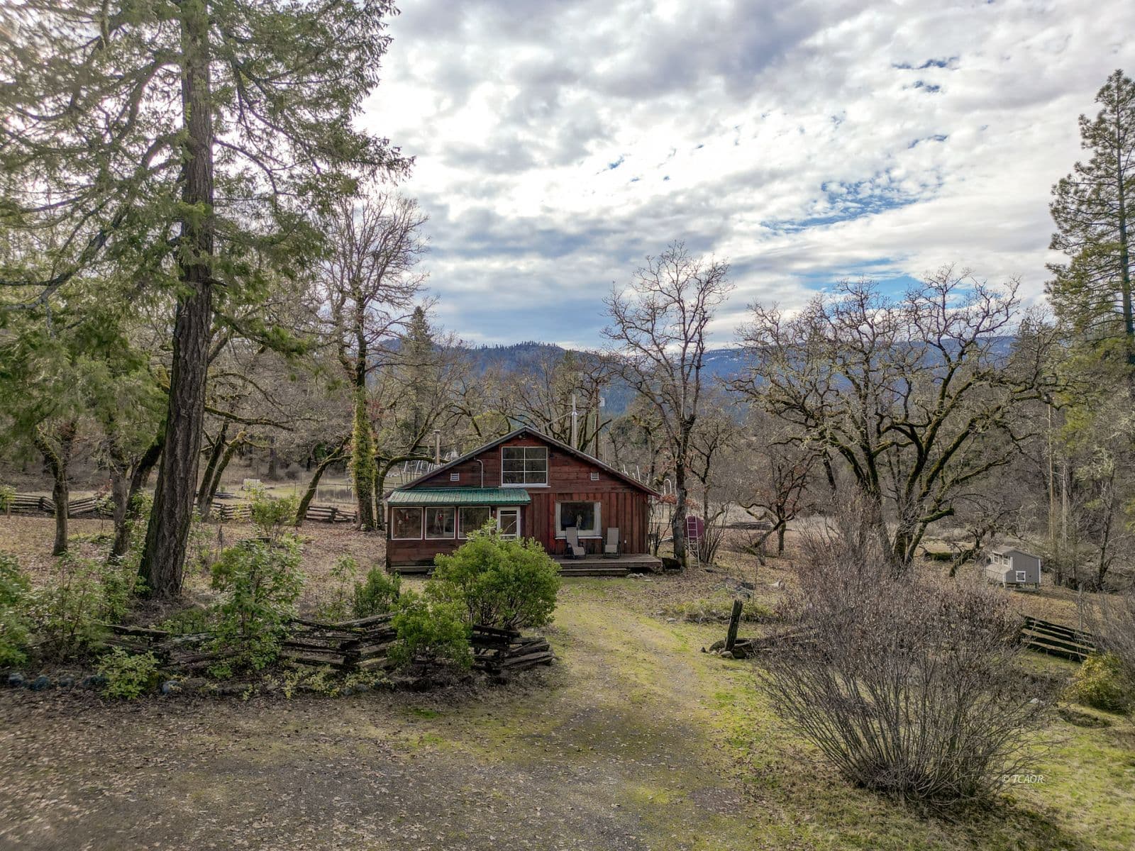 441 Creekside Lane 2