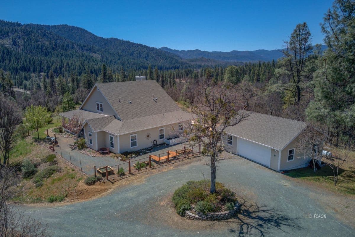 9901 State Highway 3 2