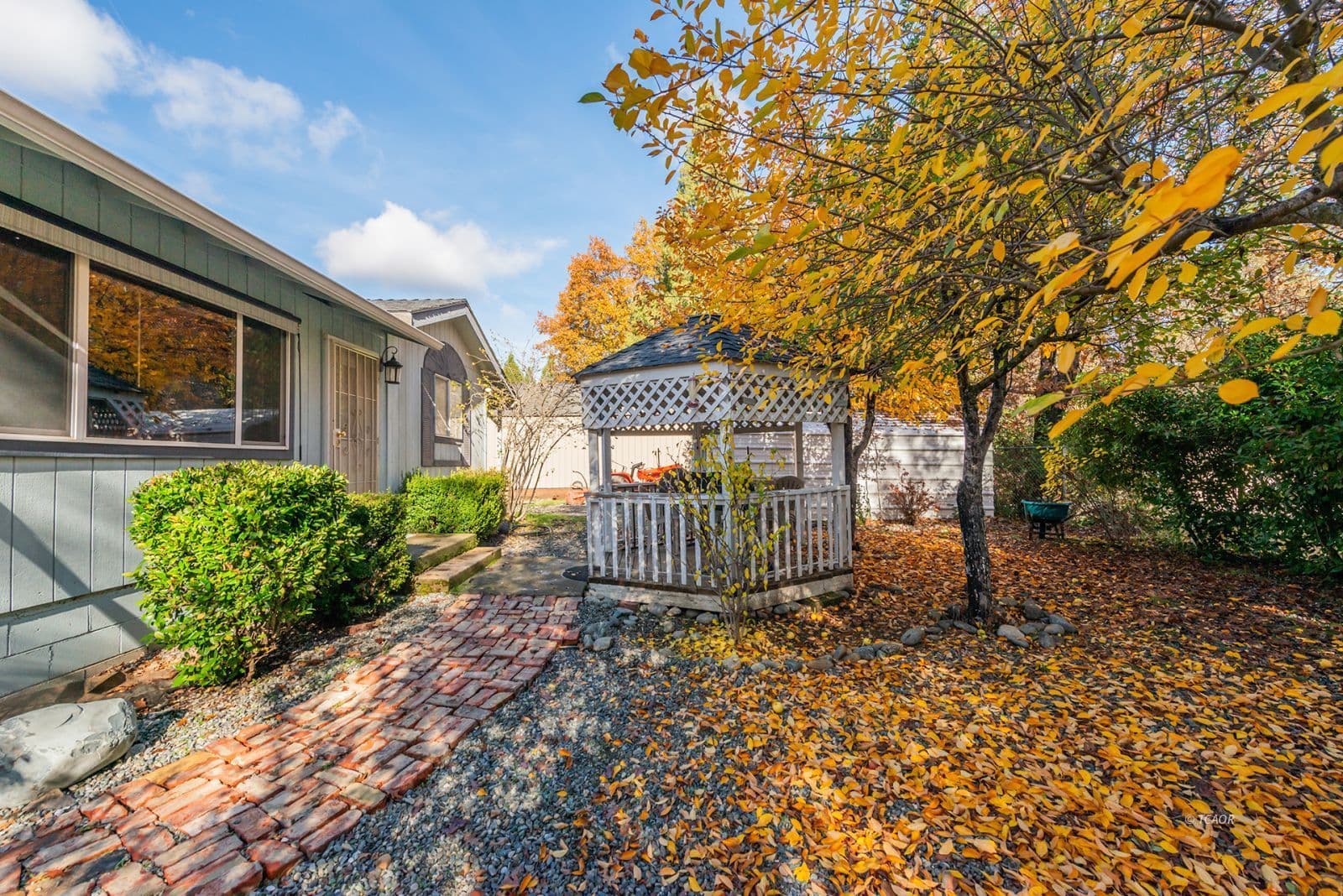 56 Horseshoe Ln 3
